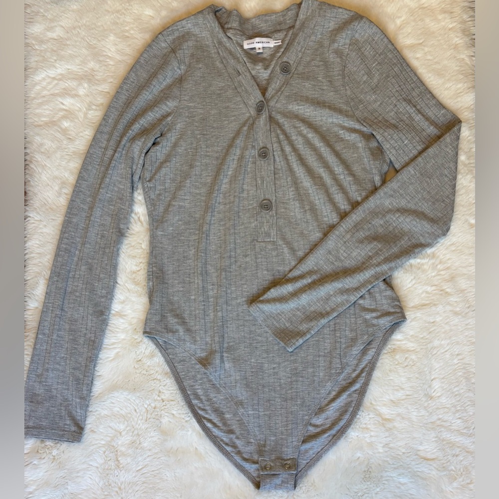 Good American Heather Gray Buttoned Bodysuit